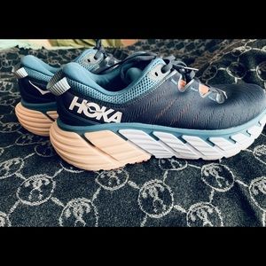 Hoka Gaviota 3, size 9, new